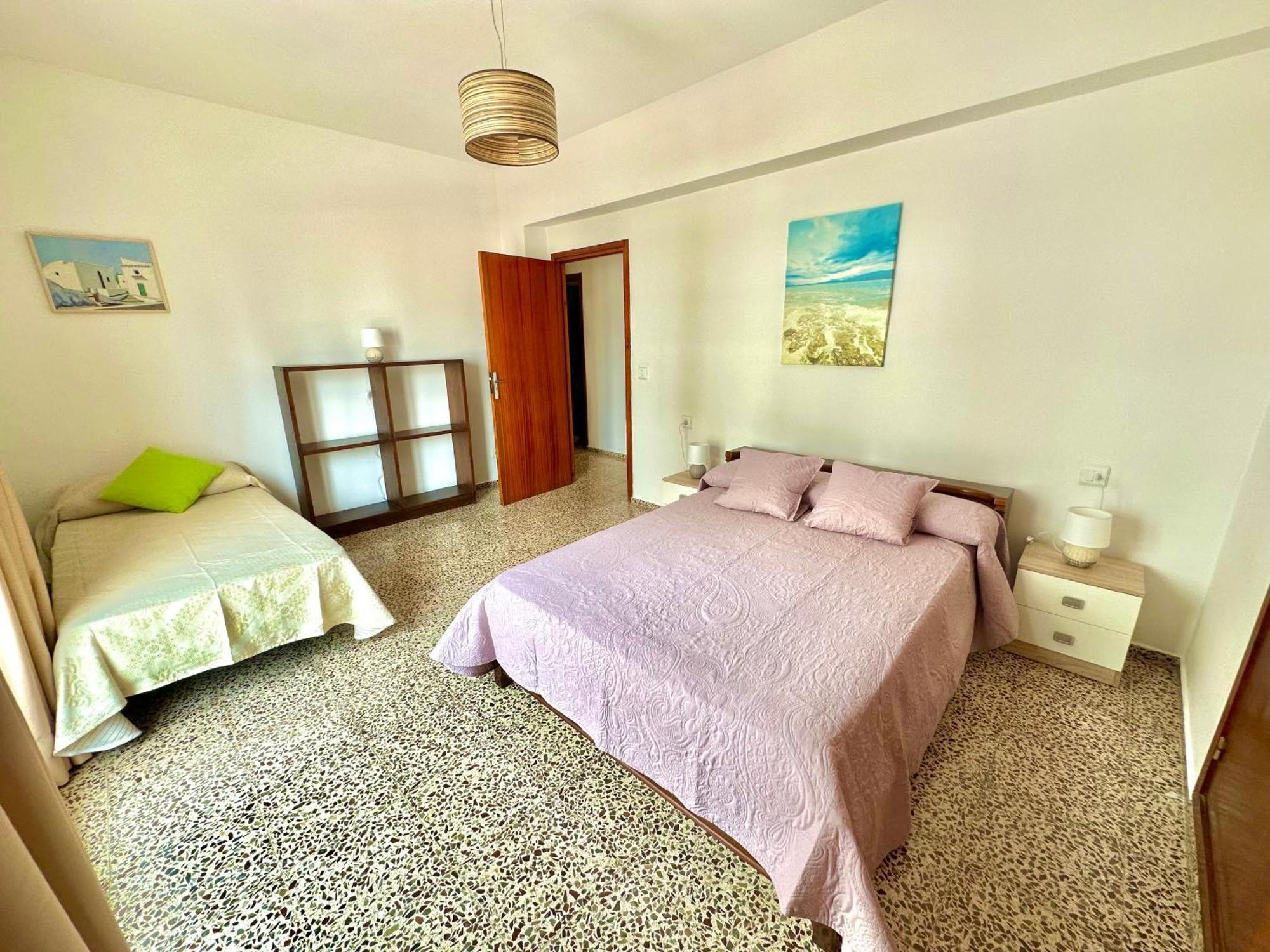 Hostal Y Apartamentos Santa Eulalia Santa Eularia des Riu Dış mekan fotoğraf
